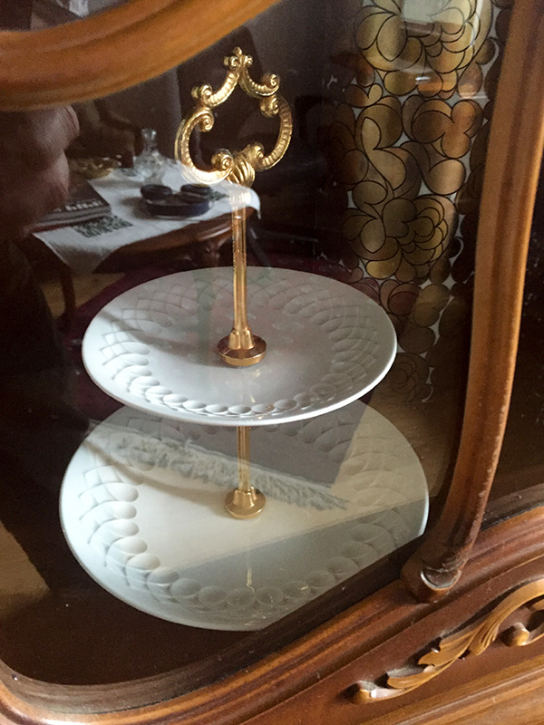 Etagere